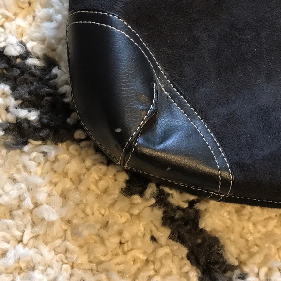 Black Suede Shoulder Purse - Picture 4 of 6